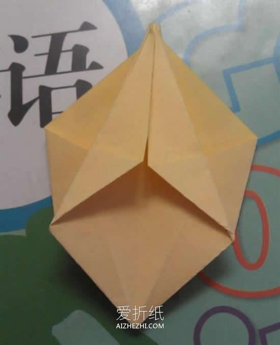 怎么折纸花型收纳盒 简单手工垃圾盒的折法- www.aizhezhi.com