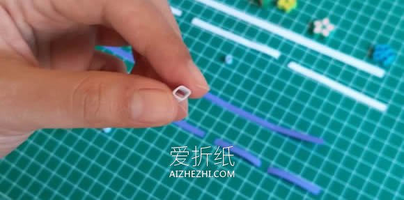 怎么做衍纸花环装饰画 手工制作美丽纸花花环- www.aizhezhi.com