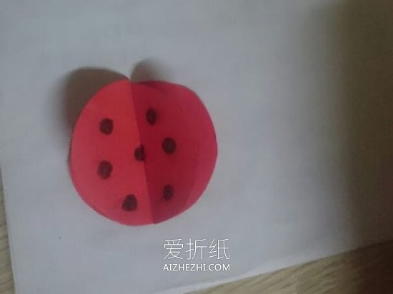 怎么简易做七星瓢虫 儿童手工卡纸制作瓢虫- www.aizhezhi.com