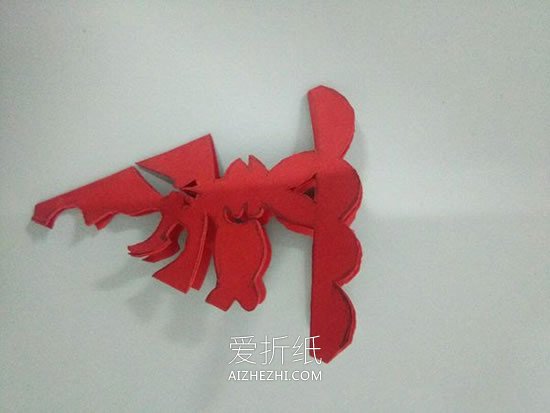 怎么剪圆形窗花的方法 春节手工剪窗花步骤图- www.aizhezhi.com