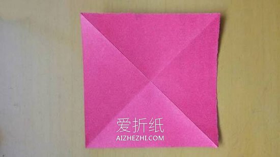怎么折纸小衣裤的方法 儿童简单衣裤的折法- www.aizhezhi.com