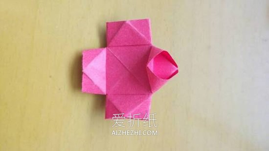 怎么折纸小衣裤的方法 儿童简单衣裤的折法- www.aizhezhi.com