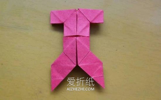 怎么折纸小衣裤的方法 儿童简单衣裤的折法- www.aizhezhi.com