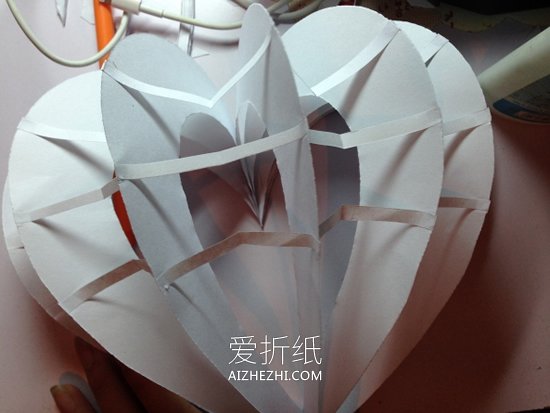 怎么做表白爱心卡片 剪纸镂空心形贺卡制作- www.aizhezhi.com