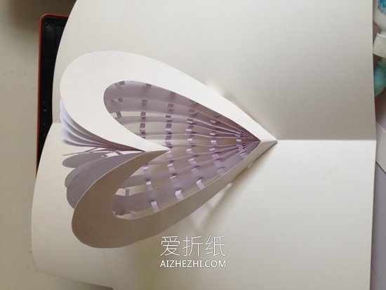 怎么做表白爱心卡片 剪纸镂空心形贺卡制作- www.aizhezhi.com