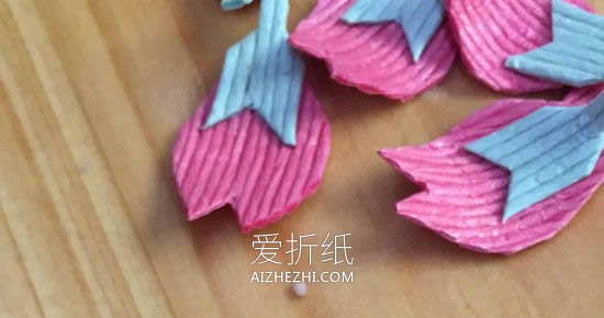 怎么做手工花的方法图解 手工制作花朵的教程- www.aizhezhi.com