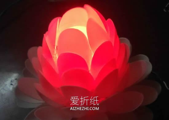 怎么做母亲节礼物花灯 塑料勺手工制作莲花灯- www.aizhezhi.com