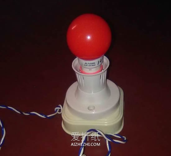 怎么做母亲节礼物花灯 塑料勺手工制作莲花灯- www.aizhezhi.com