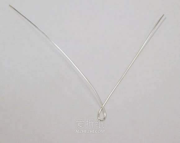 怎么做情人节爱心项链 金属丝制作心形项链坠- www.aizhezhi.com