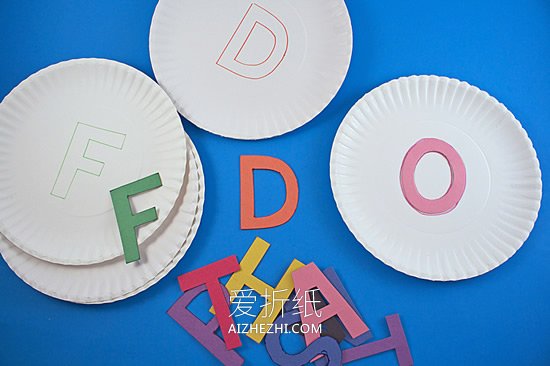 怎么做字母匹配游戏 幼儿园匹配游戏玩教具制作- www.aizhezhi.com