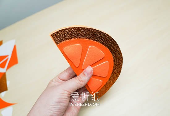 怎么自制笔记本的方法 皮革封面橙子本子制作- www.aizhezhi.com