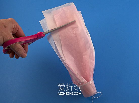 怎么简单做水母挂饰 儿童塑料杯手工制作水母- www.aizhezhi.com