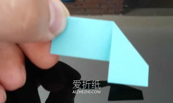 怎么做三角插孔雀图解 三角插制作孔雀教程- www.aizhezhi.com