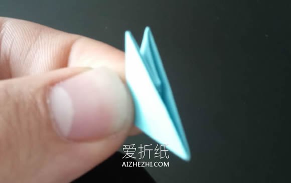 怎么做三角插孔雀图解 三角插制作孔雀教程- www.aizhezhi.com