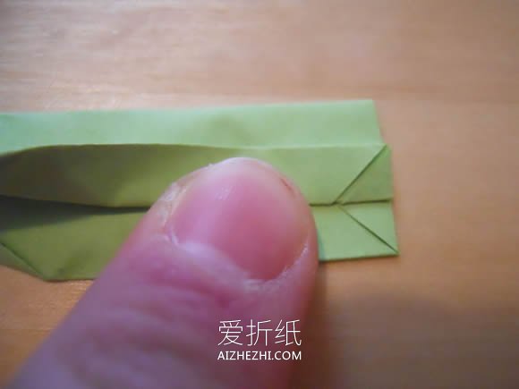 怎么折纸双翼飞机图解 手工多翼飞机的折法- www.aizhezhi.com