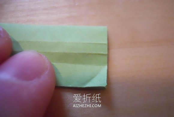 怎么折纸双翼飞机图解 手工多翼飞机的折法- www.aizhezhi.com