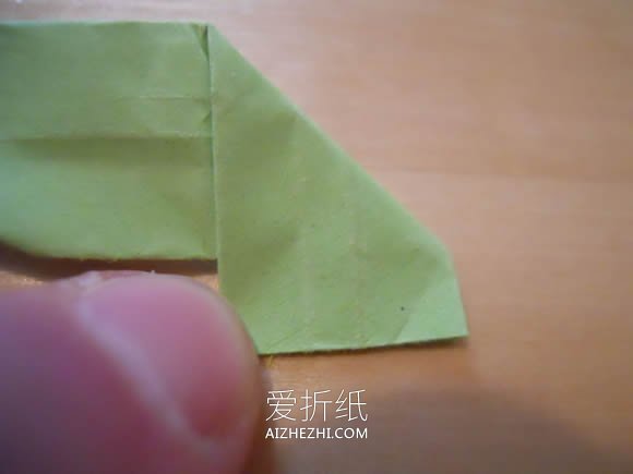 怎么折纸双翼飞机图解 手工多翼飞机的折法- www.aizhezhi.com