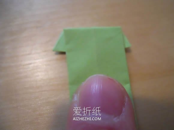 怎么折纸双翼飞机图解 手工多翼飞机的折法- www.aizhezhi.com