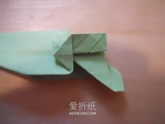 怎么折纸双翼飞机图解 手工多翼飞机的折法- www.aizhezhi.com