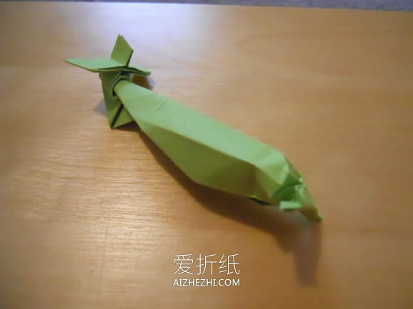 怎么折纸双翼飞机图解 手工多翼飞机的折法- www.aizhezhi.com
