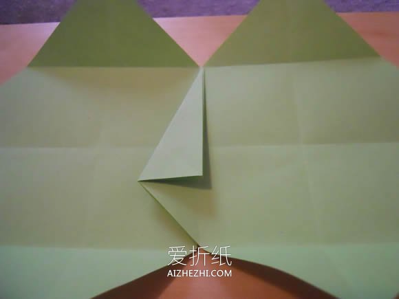 怎么折纸双翼飞机图解 手工多翼飞机的折法- www.aizhezhi.com