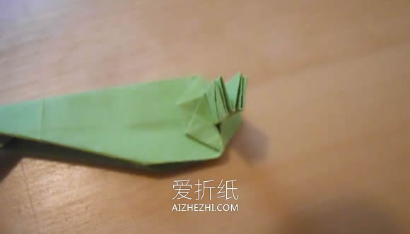 怎么折纸双翼飞机图解 手工多翼飞机的折法- www.aizhezhi.com