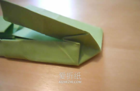 怎么折纸双翼飞机图解 手工多翼飞机的折法- www.aizhezhi.com