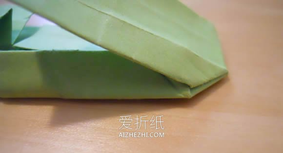 怎么折纸双翼飞机图解 手工多翼飞机的折法- www.aizhezhi.com