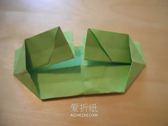 怎么折纸双翼飞机图解 手工多翼飞机的折法- www.aizhezhi.com