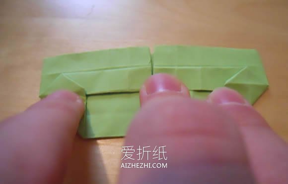 怎么折纸双翼飞机图解 手工多翼飞机的折法- www.aizhezhi.com