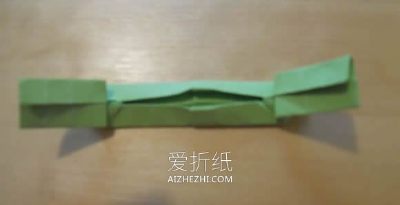 怎么折纸双翼飞机图解 手工多翼飞机的折法- www.aizhezhi.com