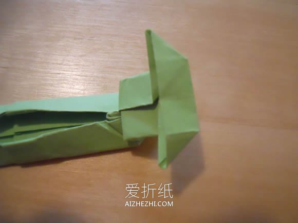 怎么折纸双翼飞机图解 手工多翼飞机的折法- www.aizhezhi.com