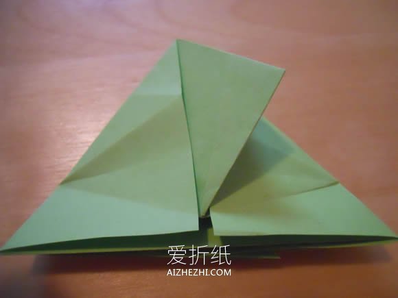 怎么折纸双翼飞机图解 手工多翼飞机的折法- www.aizhezhi.com