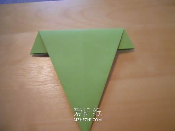 怎么折纸双翼飞机图解 手工多翼飞机的折法- www.aizhezhi.com