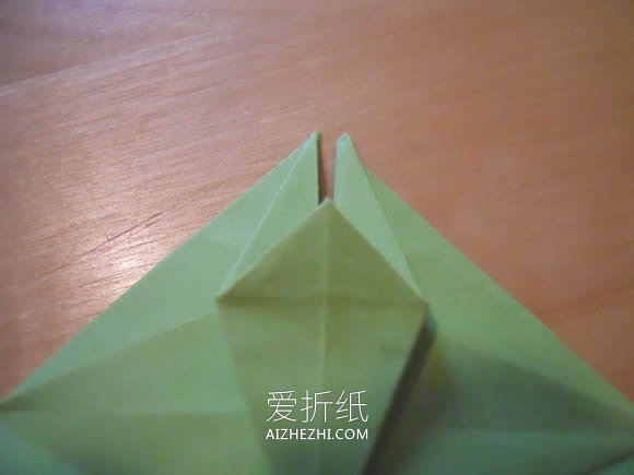 怎么折纸双翼飞机图解 手工多翼飞机的折法- www.aizhezhi.com