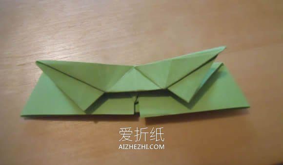 怎么折纸双翼飞机图解 手工多翼飞机的折法- www.aizhezhi.com