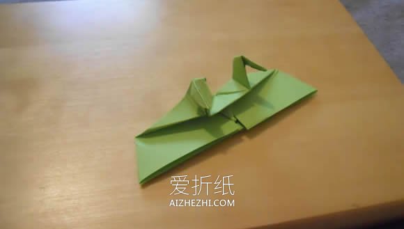 怎么折纸双翼飞机图解 手工多翼飞机的折法- www.aizhezhi.com