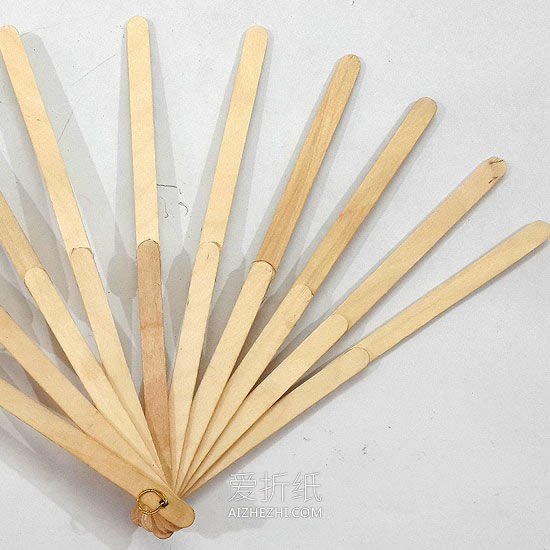 怎么做折扇的方法过程 古代手工折扇制作步骤- www.aizhezhi.com