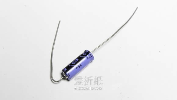 怎么用旧零件做机器人 电子产品制作机器人模型- www.aizhezhi.com