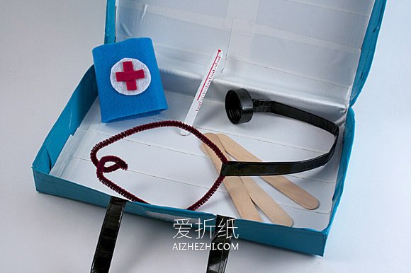 怎么做医生工具包玩具 废纸盒制作医用工具箱- www.aizhezhi.com