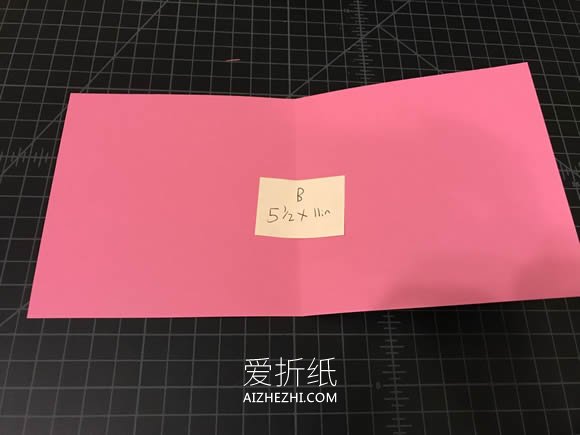 怎么做火烈鸟纸飞机 卡纸制作可以飞的火烈鸟- www.aizhezhi.com