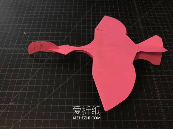 怎么做火烈鸟纸飞机 卡纸制作可以飞的火烈鸟- www.aizhezhi.com