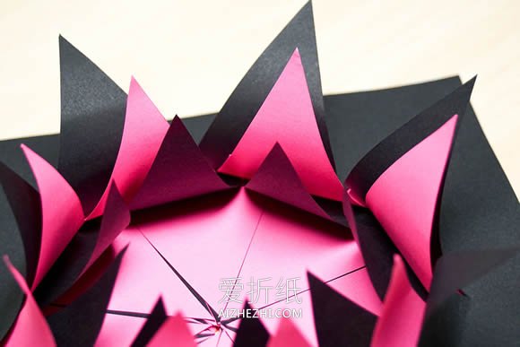怎么做3D爆炸效果纸花 手工复杂纸花雕塑制作- www.aizhezhi.com