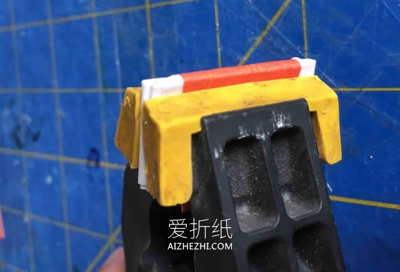 怎么做迷你书柜的方法 木板手工制作书柜模型- www.aizhezhi.com