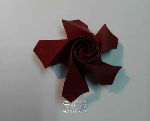 怎么折纸玫瑰花和花萼 手工制作玫瑰发箍做法- www.aizhezhi.com