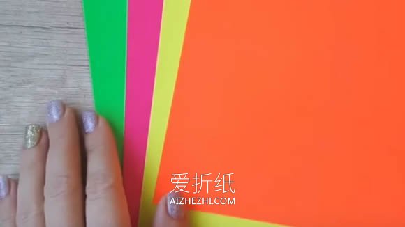 怎么用长条纸折纸立体五角星的折法图解- www.aizhezhi.com