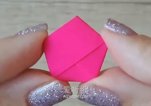 怎么用长条纸折纸立体五角星的折法图解- www.aizhezhi.com