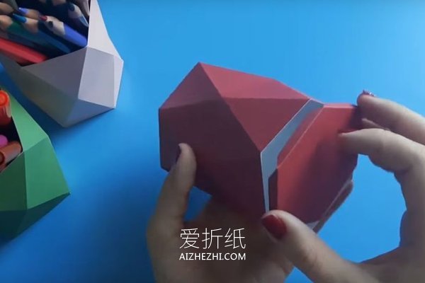 怎么简单手工折纸卡纸笔筒的折法图解- www.aizhezhi.com