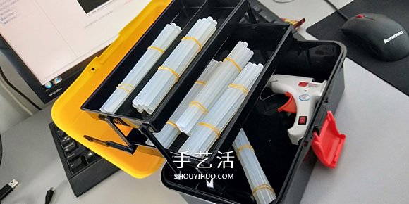 晚晨的创意DIY：废旧电脑键盘鼠标制作机器人- www.aizhezhi.com