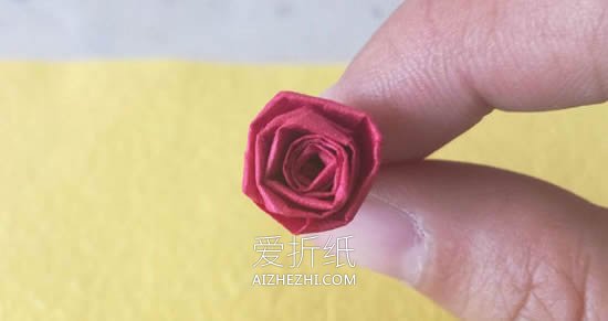 怎么做衍纸女孩图解 花丛中的小女孩衍纸教程- www.aizhezhi.com